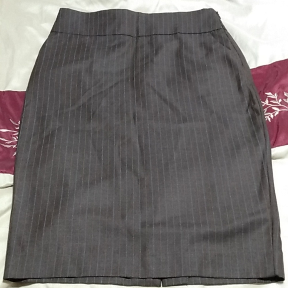 Old Navy pencil skirt